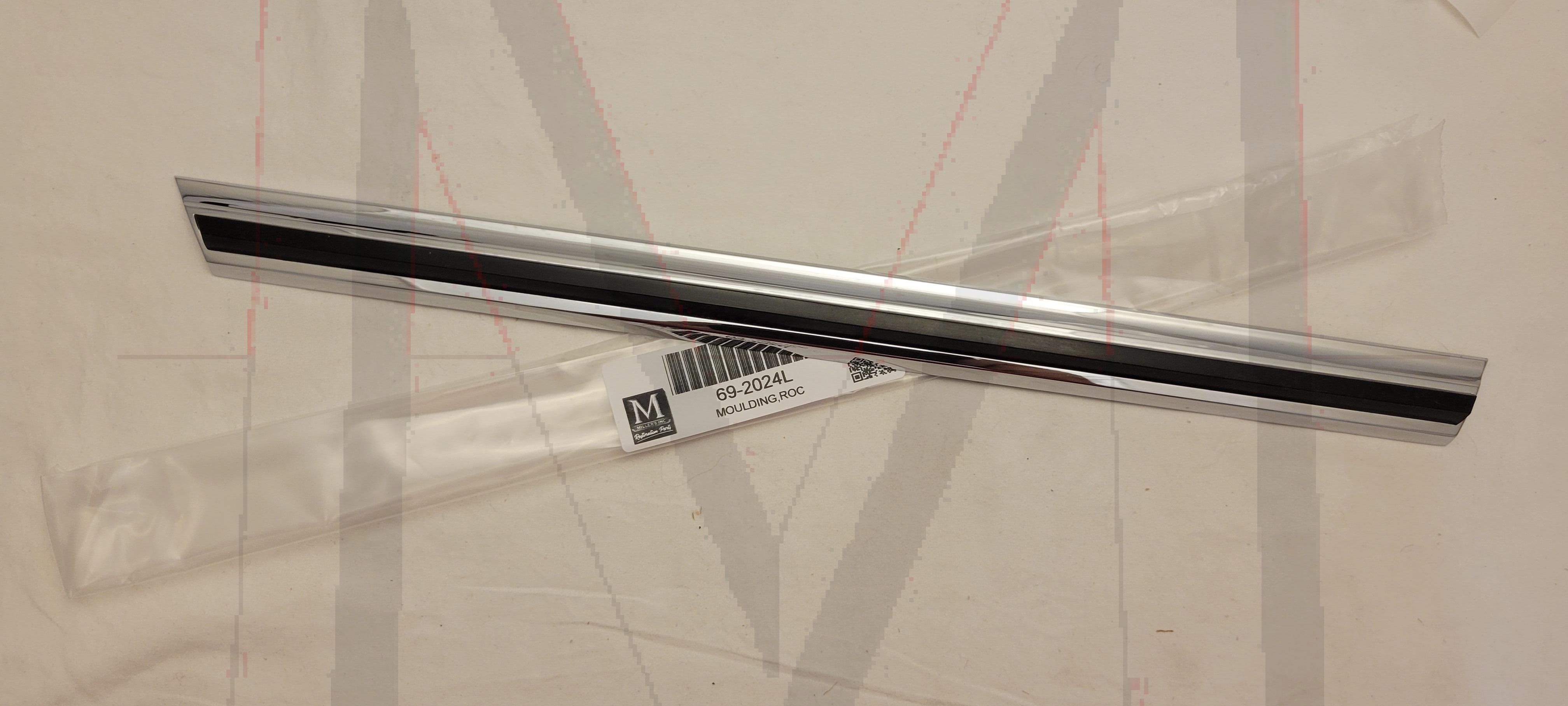 CHROME SIDE MOULDING