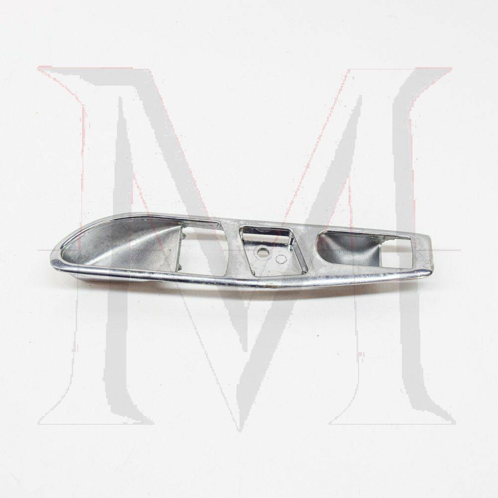 INTERIOR DOOR HANDLE ESCUTCHEON