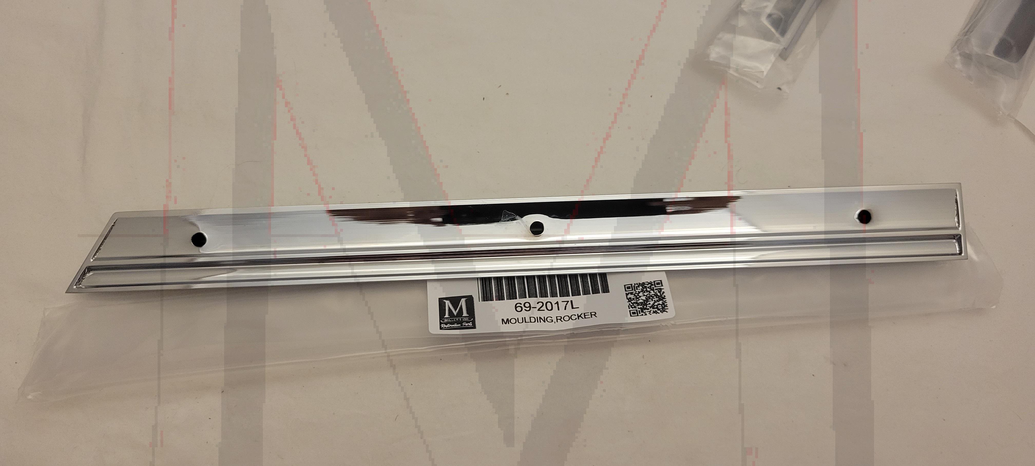 CHROME SIDE MOULDING